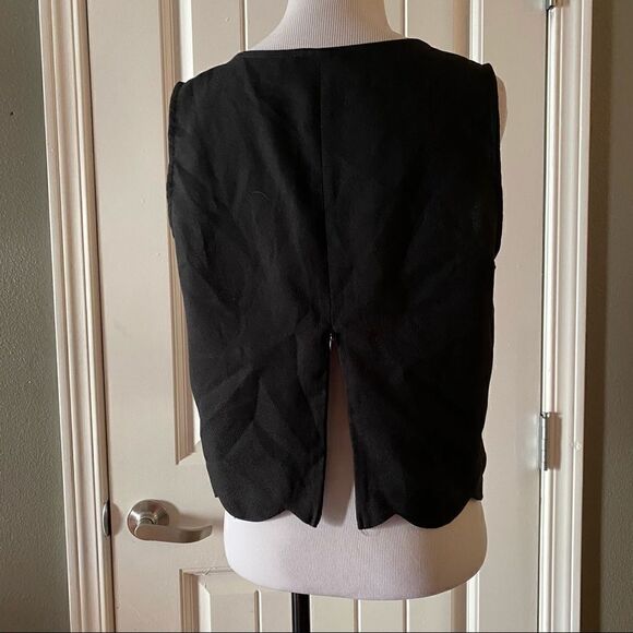 Lush Black Sleeveless Crop Top Beaded Neckline Scalloped Hemline - Picture 8 of 9
